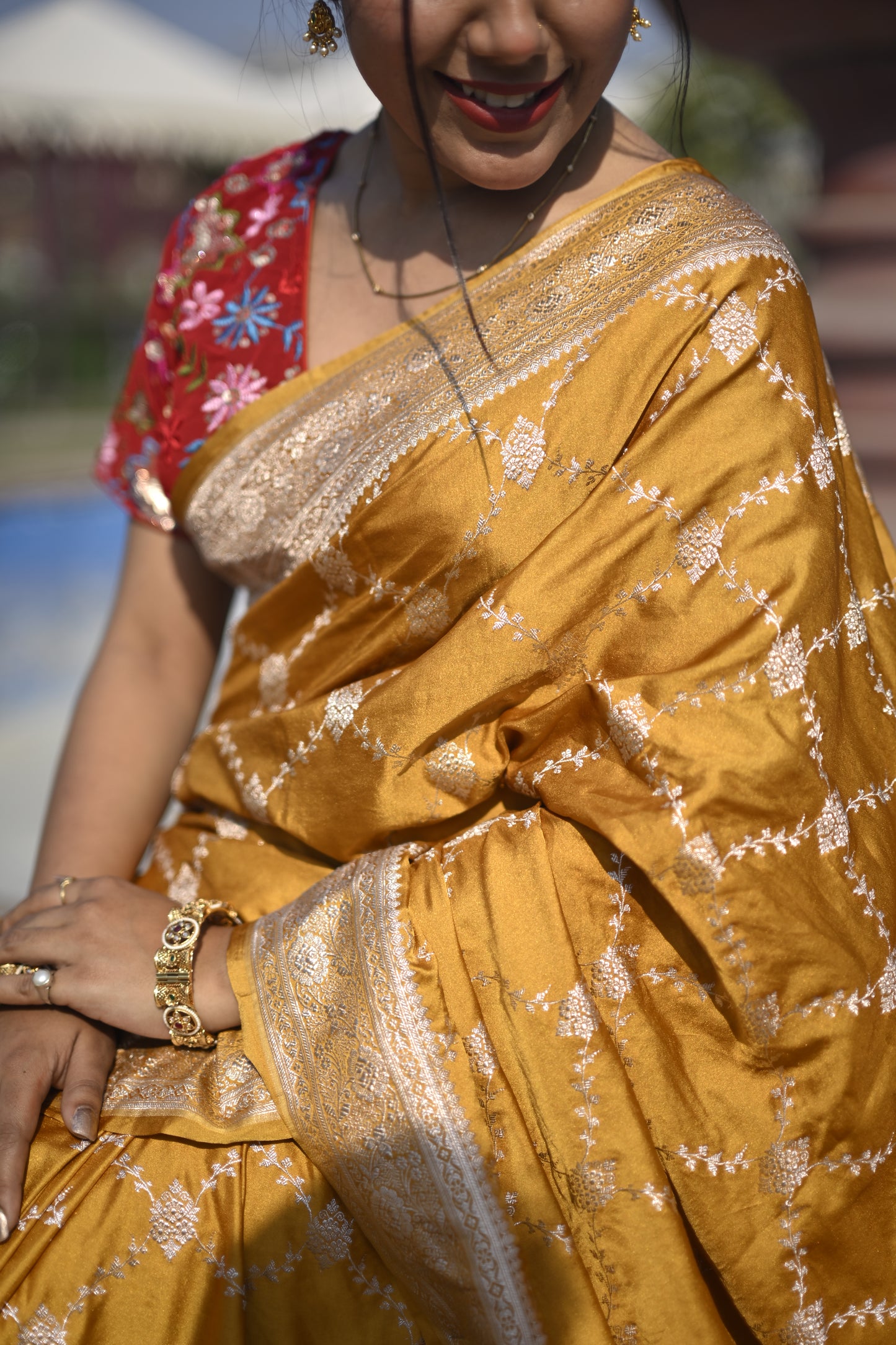 Shining Sitara